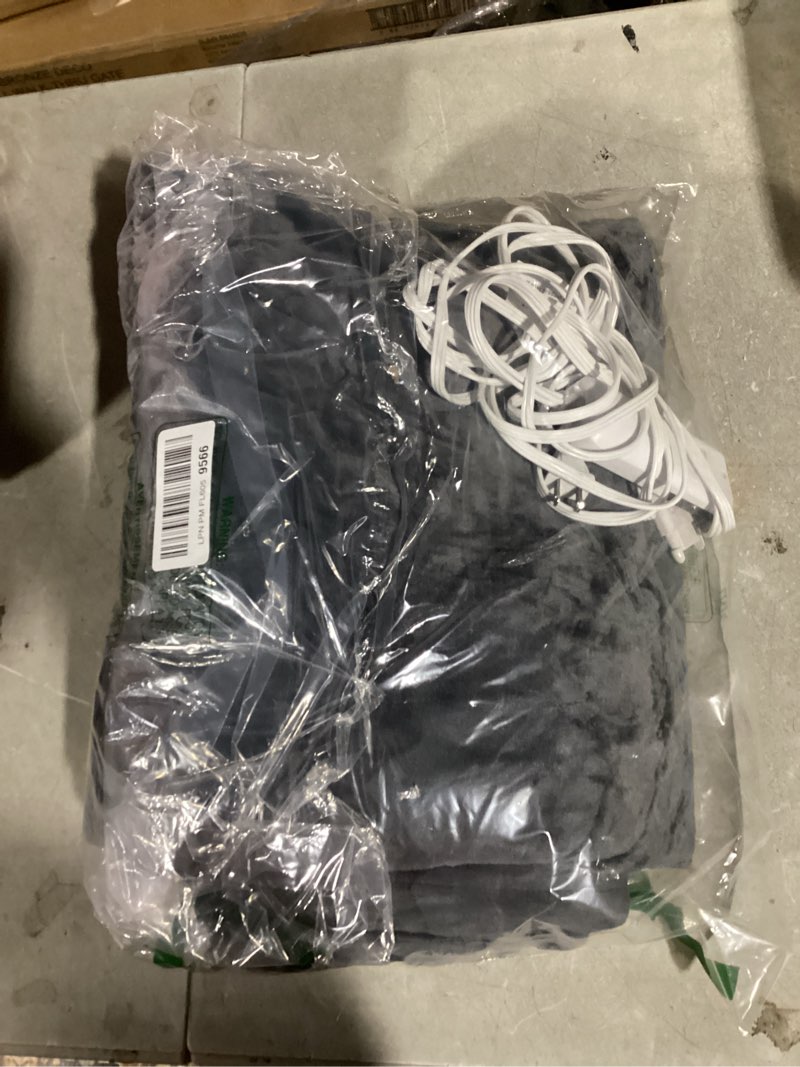 Condition photo showing Good Condition for Heated Blanket Electric Blanket Full Size, Super Soft Cozy Upgraded Flannel Heating Blanket with 6 Heating Levels & 1-10 Hours Auto Off, Fast Heating & Overheat Protection, 72" x 84", Dark Gray Dark Gray Full 72" x 84"