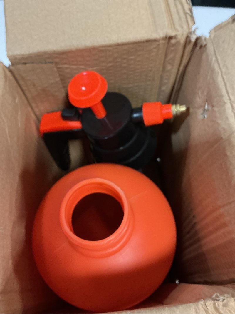 Condition photo showing Good Condition for joywayus 68oz garden pump sprayer portable yard & lawn sprayer for spraying/watering/home cleaning/car washing 0.5 gallon orange