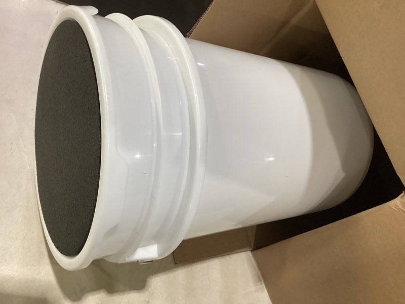 Condition photo showing Good Condition for champion sports 6 gallon bucket with padded soft seat lid - durable construction - balls not included - ideal for baseball, softball, t-ball, practice balls, and lacrosse – white