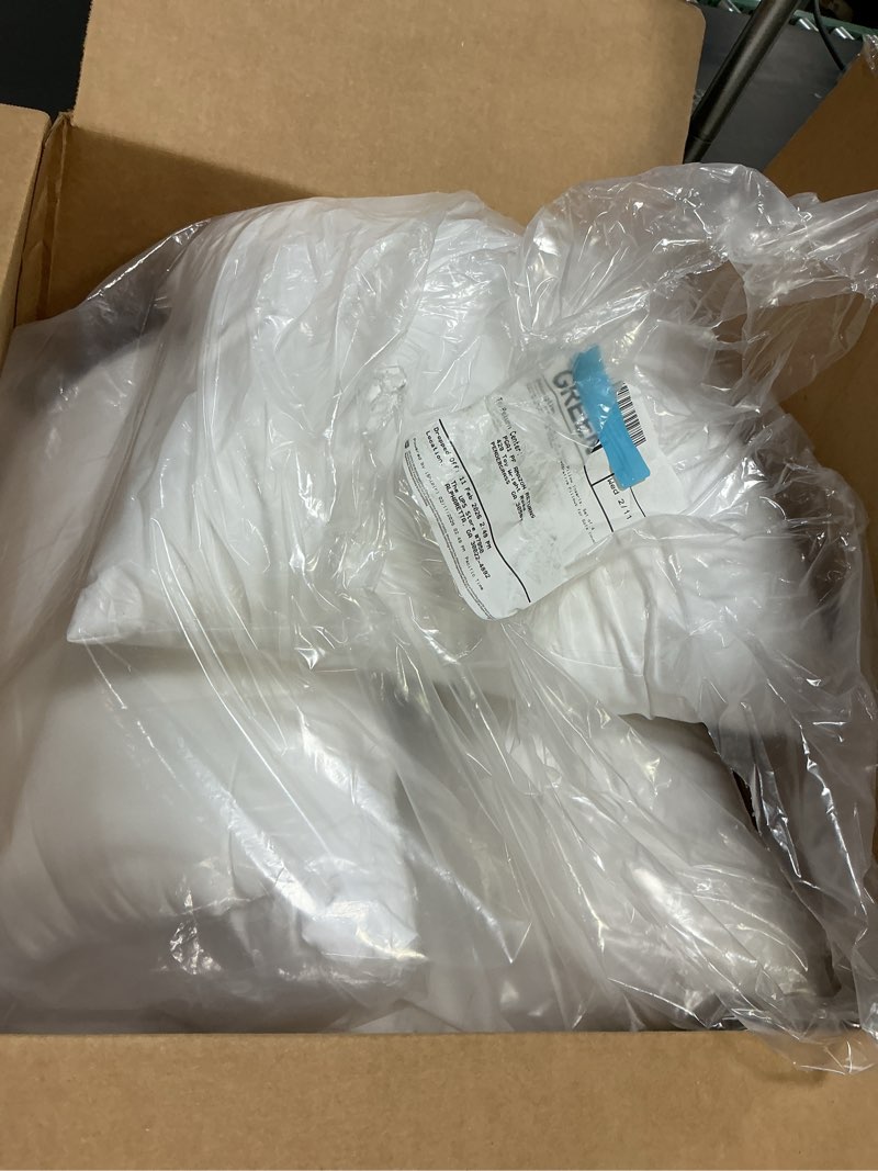 Condition photo showing Good Condition for Fabornus Premium 18 x 18 Throw Pillow Inserts, Set of 4 Hypoallergenic Square Form Decorative Pillows for Sofa Couch Bed and Chair 18 inches