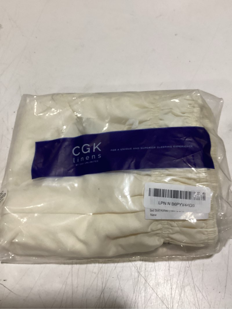 Condition photo showing Good Condition for wrap around dust ruffle bed skirt - off white - twin/twin xl size beds w/ 12 inch drop - easy fit elastic strap- adjustable pleated bedskirt w/brushed fabric - wrinkle free - women, men, kids & teens twin/twin xl 12" - drop 10 - off white