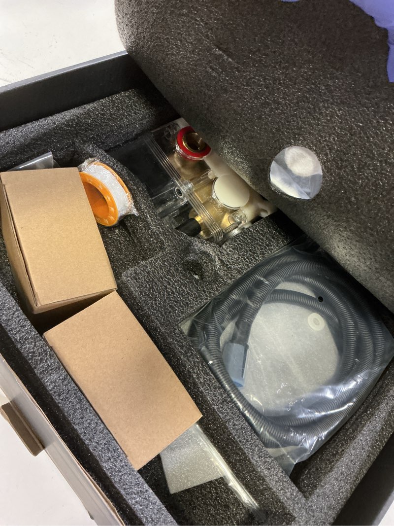 Condition photo showing Good Condition for Black Shower System, Shower Faucet Set Bathroom Square Rain Shower Head and Handle Set, Wall Mounted Shower Fixtures With Shower Valve and Trim Kit 10 inch Matte Black Matte Black 10 Inch Wall Mount