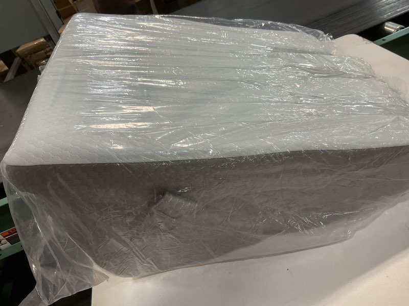 Condition photo showing Good Condition for Bedluxe Wedge Pillow for Sleeping, Adjustable 9&12 Inch Foldable Bed Wedge Pillow Set, Orthopedic Memory Foam Triangle Pillows Wedge, 7-in-1 Elevated Pillows for Leg and Back Support, White/Grey White/Grey Adjustable 9&12 Inch