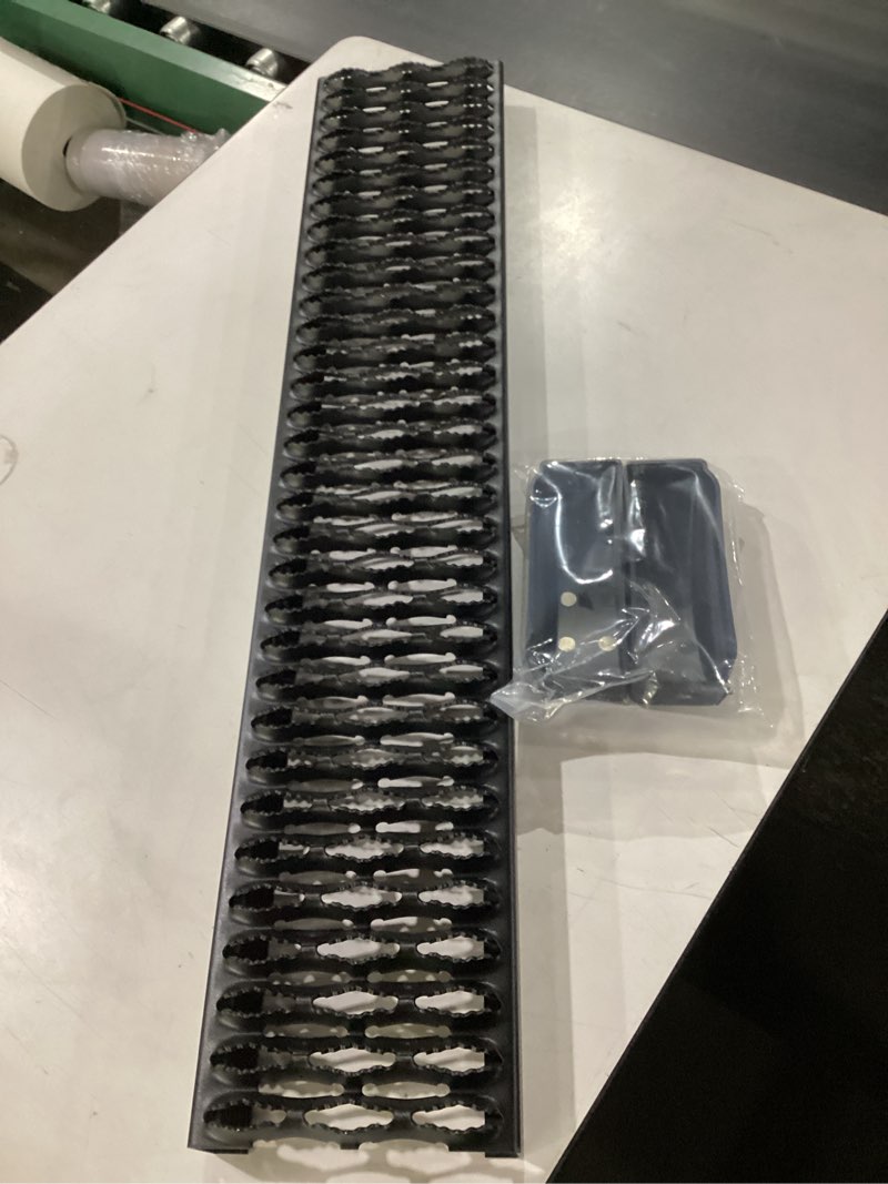 Condition photo showing Good Condition for luverne 415236-401470 grip step black aluminum 36-in running board, driver side, select ram promaster 1500, 2500, 3500