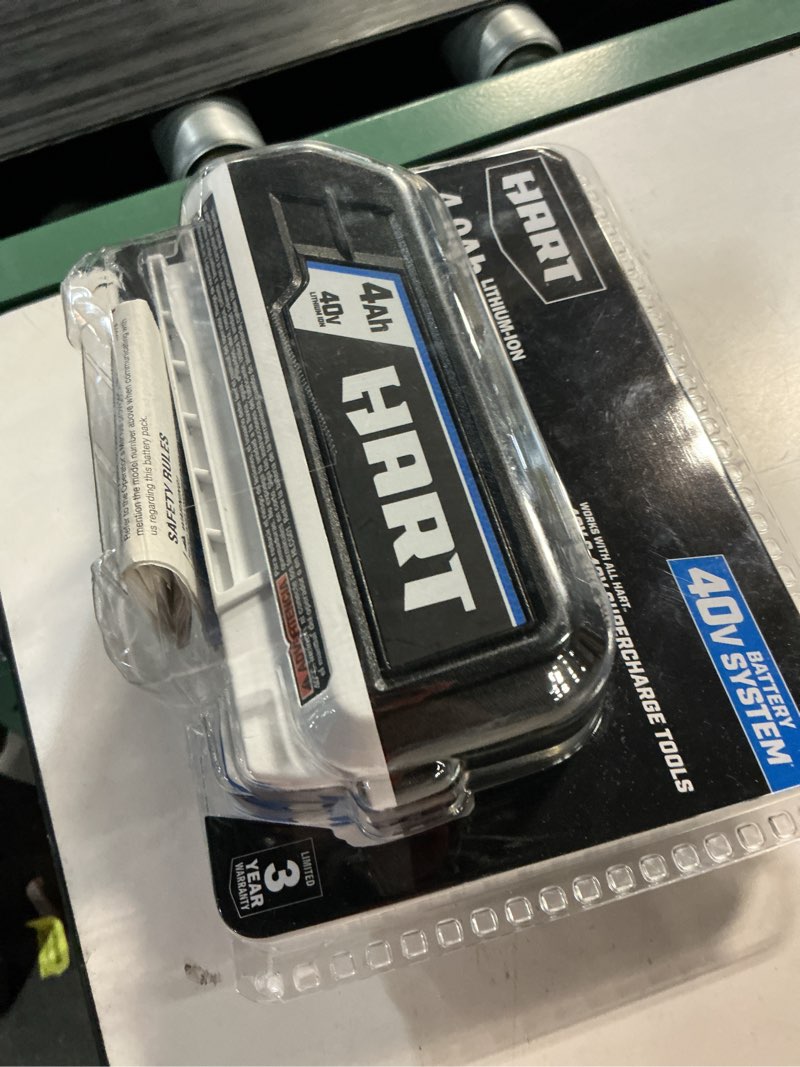 Condition photo showing Good Condition for hart 40 volts 4.0ah lithium-ion battery