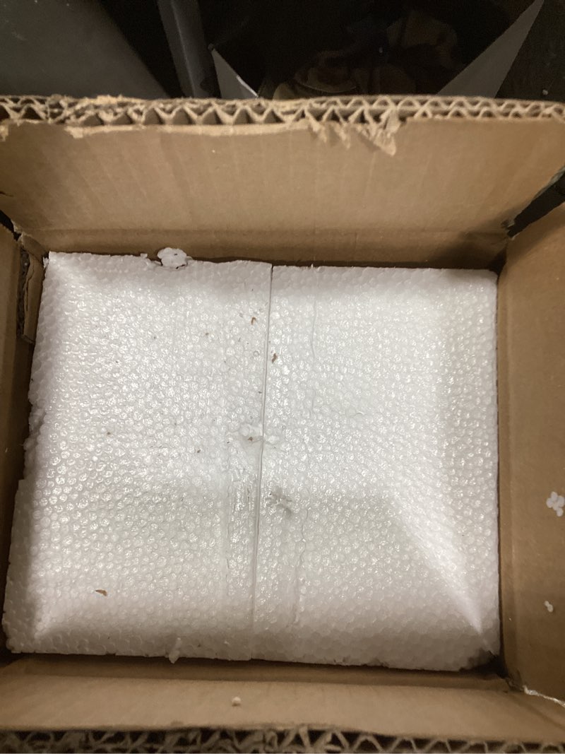 Condition photo showing New/Like New for Gold Bathroom Light Fixtures 32 inch Modern Brushed Gold Vanity Light Bar for Bathroom 24W Dimmable 5CCT LED Vanity Lighting Fixture Over Mirror Gold 32INCH