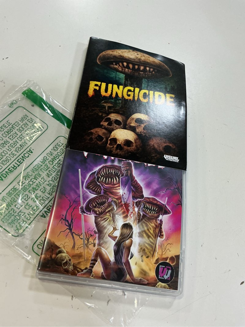 Condition photo showing New/Like New for fungicide [visual vengeance collector's edition]