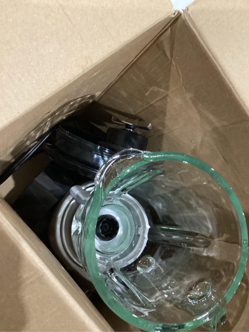 Condition photo showing Good Condition for black+decker powercrush countertop blender, bl1230sg, 6-cup glass jar, 4 speed settings, dishwasher safe, 700w motor