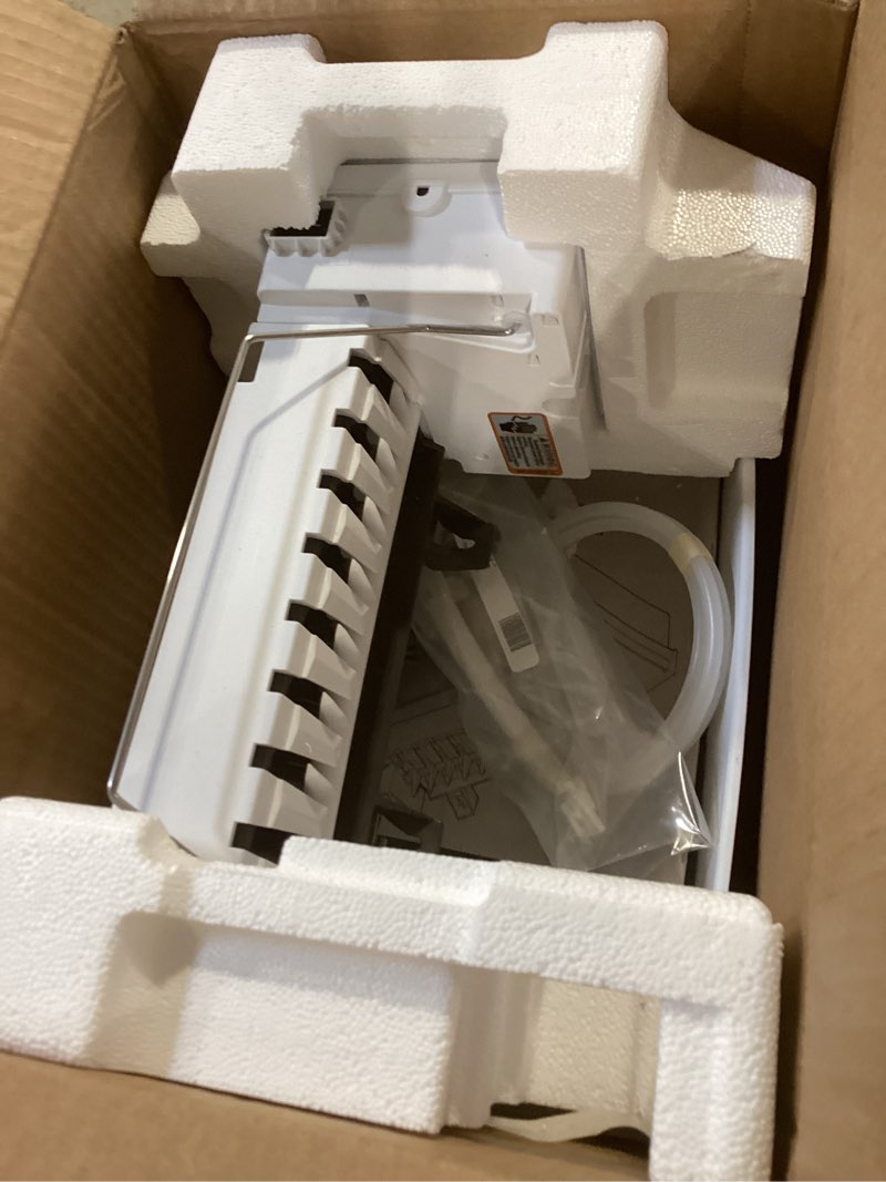 Condition photo showing Good Condition for  whirlpool 5.07-lb ice per day cubed ice maker (white)