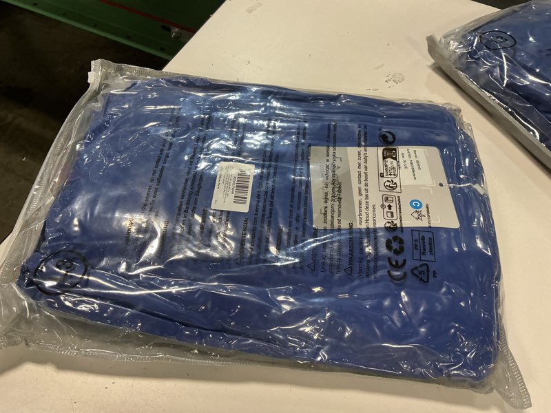 Condition photo showing New/Like New for GEMYSE Men's Ski Jacket Winter Coats Waterproof Snow Jacket Warm Parka Hooded Raincoats with Multi-Pockets X-Large Navy and Mazarine Blue