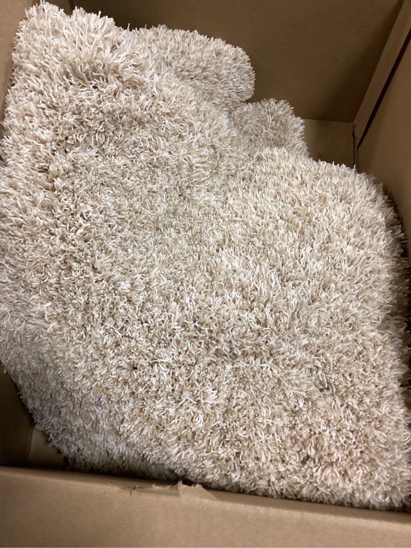 Condition photo showing As Is for Yimobra Luxury Bathroom Rugs, Fluffy Bath Mats, Non Slip, Water Absorbent Microfiber, Machine Washable, Plush Runner Shower Rugs, Thick Matts for Bathroom Floor/Tub, 47"x 24", Light Beige and White Light Beige and White 47" x 24"