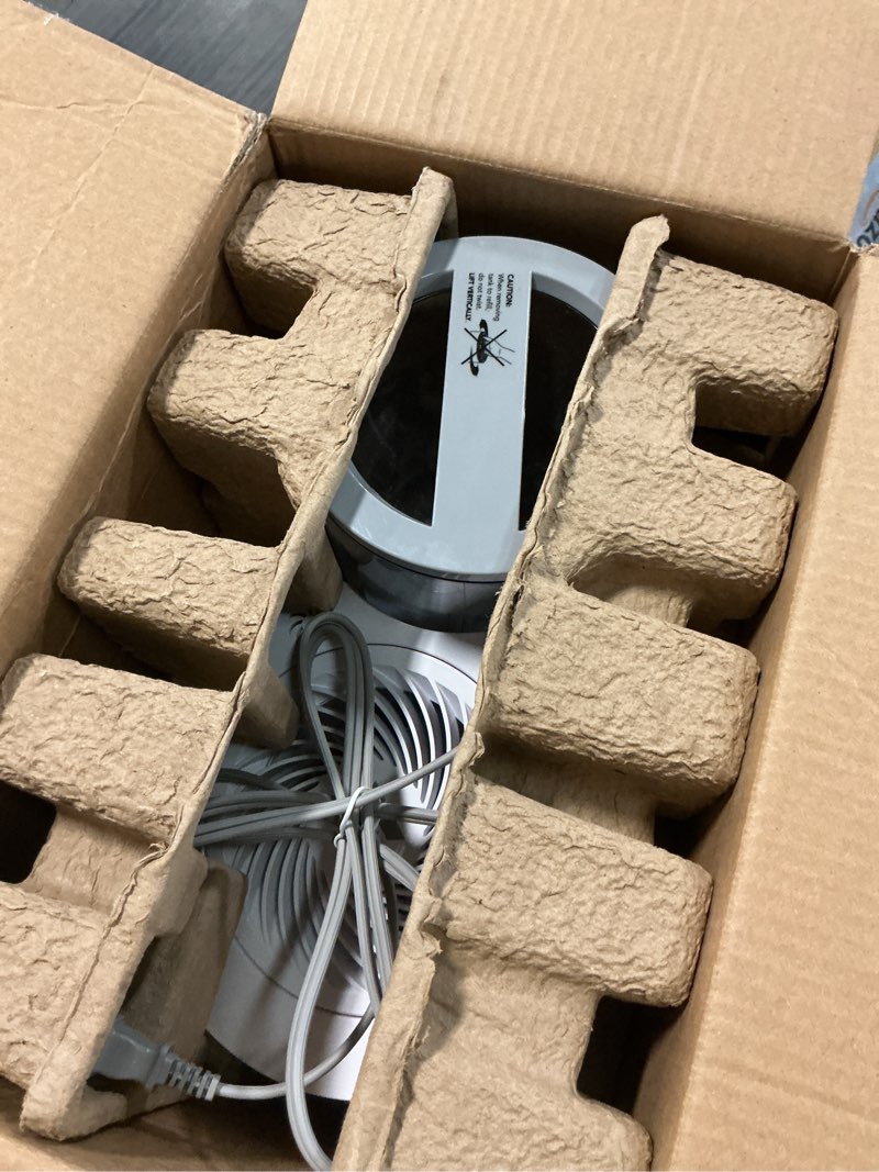 Condition photo showing Good Condition for vornado ev100 evaporative whole room humidifier with simpletank, easy-fill, 1 gallon capacity, 2 speeds, electronic humidistat, antimicrobial treated wick, perfect for home, bedroom, and living room ev100 - 1 gallon humidifier