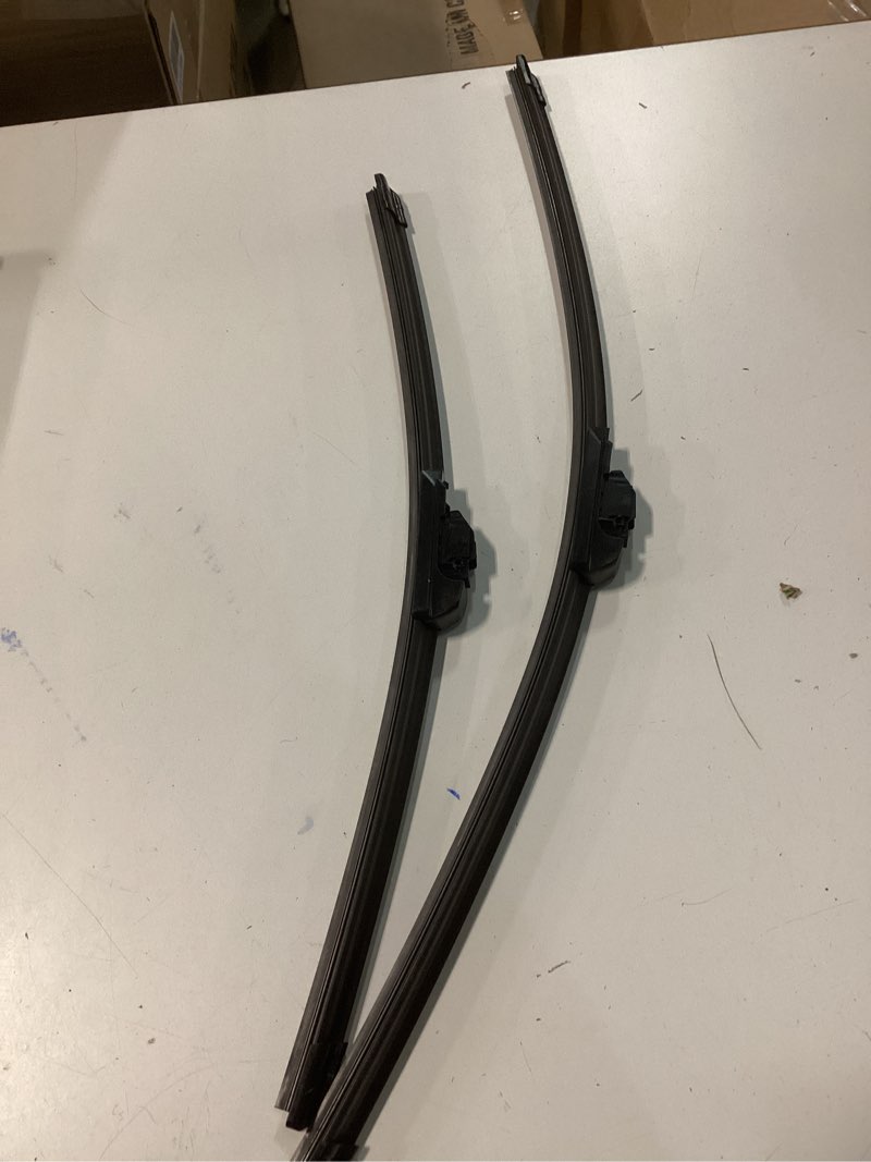 Condition photo showing Good Condition for autoboo 26" and 18" windshield wipers blades (pack of 2),oem quality premium all-seasons wiper blades,stable and quiet armor wiper blades 26" + 18"(pair for front windshield)
