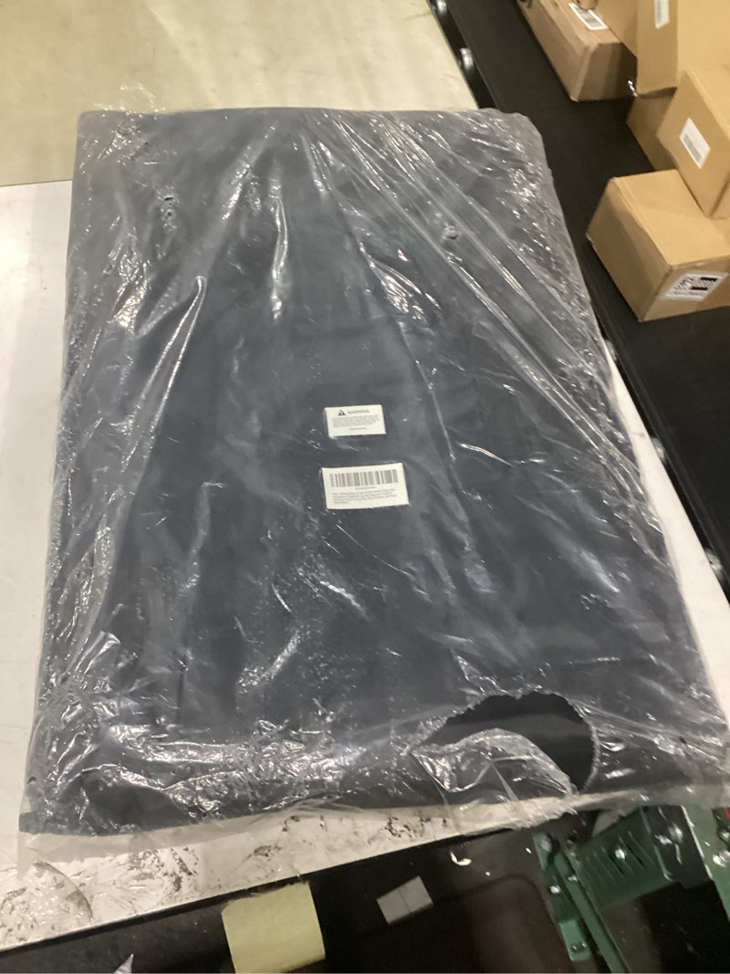 Condition photo showing Good Condition for large dog car seat for medium sized dog or 2 small dogs. waterproof, mesh sides with supporting rods, dual seat belt, enclosed, foldable & hard bottom pet car seat. pet travel bed 29.5"x19.7"x19.7"