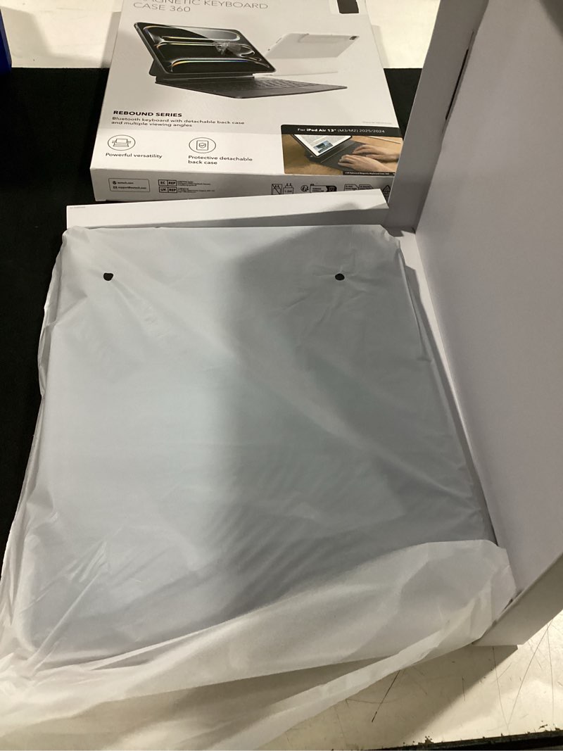 Condition photo showing Good Condition for esr for ipad air 13 inch case keyboard m4/m3/m2 (2026/2025/2024), easy-set magnetic stand, portrait/raised modes, with removable protective case, black black ipad air 13"