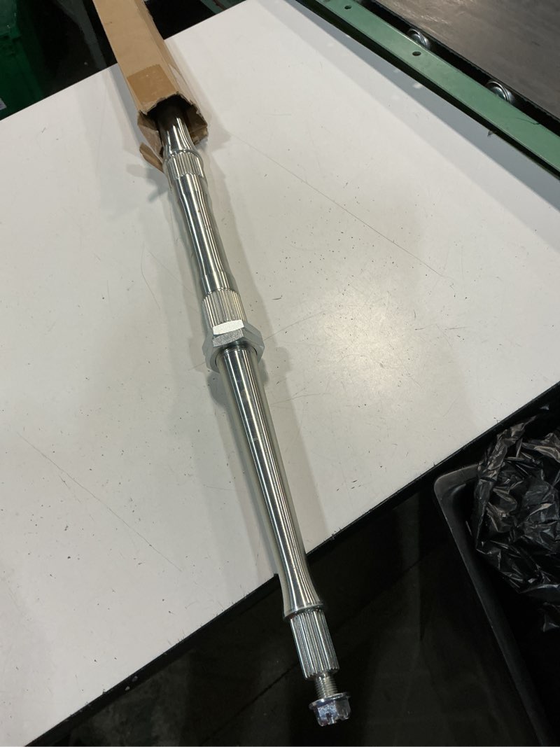 Condition photo showing Good Condition for 36 in. stainless steel shaft with 0.38 x 24 in. threads on both ends