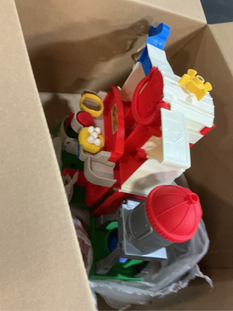 Condition photo showing Good Condition for Fisher-Price Little People Toddler Learning Toy Caring for Animals Farm Playset with Smart Stages for Pretend Play Kids Ages 1+ years (Amazon Exclusive)
