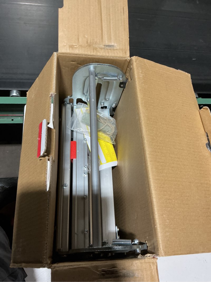 Condition photo showing Good Condition for 13" rigid core vinyl floor cutter, cuts spc/lvp/lvt/wpc up to 9.5mm; crack-free! moveable blade for irregular corners, door jams, etc. -saves 30% time! perfect for pros & diyers! 13" floor cutter