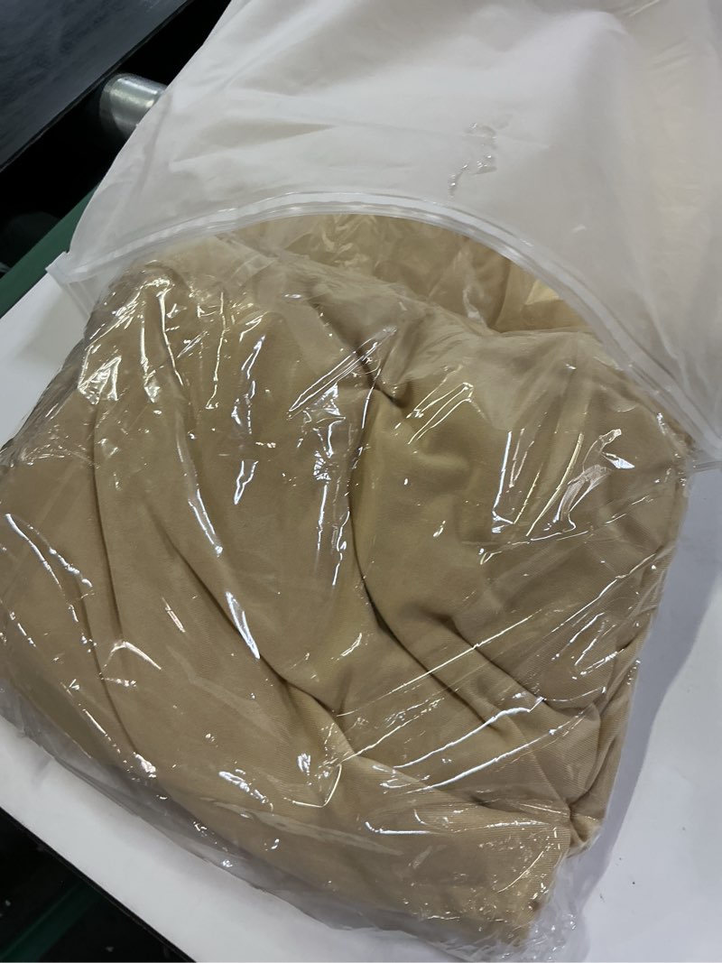 Condition photo showing New/Like New for 4 pack 60 inches fitted round elastic tablecloths for table waterproof picnic table cover stretch washable indoor outdoor folding spandex tablecloth for dining wedding banquet and parties (champagne) champagne 60"round(pack of 4)