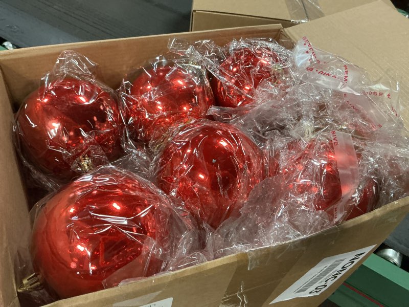Condition photo showing Good Condition for 18 Pcs Large Christmas Ball Ornaments 8 Inch UV Resistant and Waterproof Shatterproof Ball Outdoor Shiny Big Christmas Tree Hanging Ornaments Decorations for Indoor Outdoor(Red) 8 Inch Red 18