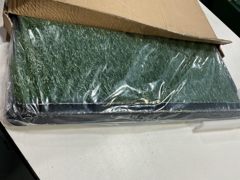 Condition photo showing New/Like New for artificial grass puppy pee pad for dogs and small pets - 20x25 reusable 4-layer training potty pad with tray - dog house and pet supplies by petmaker medium 4-layer system