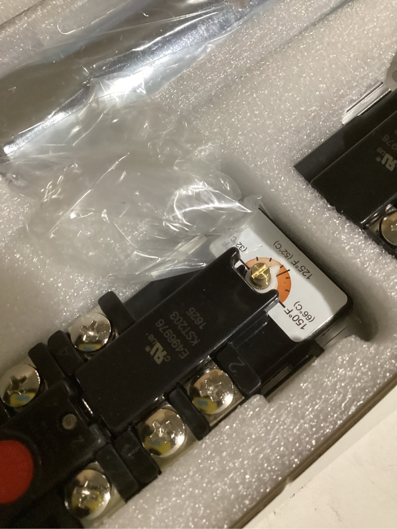 Condition photo showing Good Condition for ewh-03 electric water heater tune-up kit with element wrench, includes upper & lower heater thermostat, 2x heater elements - 4500w 240v (3500w@208v), 1 x element wrench, water heater replacement parts