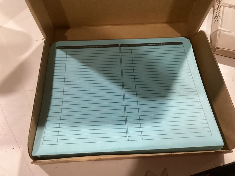 Condition photo showing Good Condition for Real Estate Listing Folder - Right Panel List Holder for Document Pre-Printed with Closing Checklist & Tracker on Card Stock, Color-Dots for Organization - Letter Size, 25-Pack - Blue