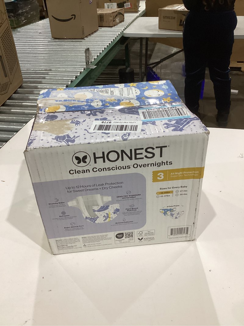 Condition photo showing New/Like New for The Honest Company Clean Conscious Overnight Diapers for Sensitive Skin, Hypoallergenic Fragrance-Free Baby Diapers, Cozy Cloud and Star Signs Design, Club Box, Size 3 (16–28 lbs), 52 Count Size 3 52