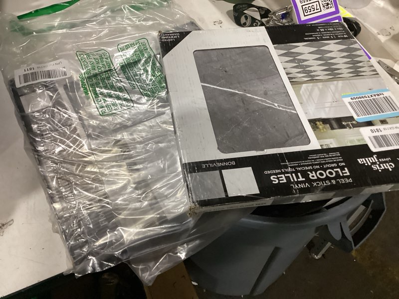 Condition photo showing New/Like New for floorpops x chris loves julia 12-in by 12-in bonneville grey & white marble peel & stick floor tiles, fp4421 gray 12 in x 12 in, pack of 10 tiles