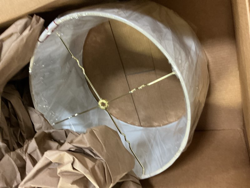 Condition photo showing Good Condition for royal designs shallow drum hardback lamp shade, linen eggshell, 15 x 16 x 10 15 x 16 x 10 linen eggshell