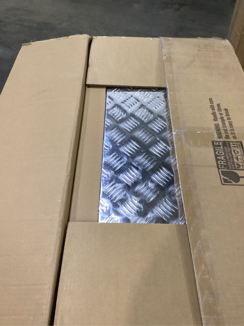 Condition photo showing Good Condition for vevor underbody truck box, 36"×17"×18" pickup storage box, heavy duty aluminum diamond plate tool box with lock and keys, waterproof trailer storage box with t-handle latch for truck, van, trailer 36*17*18 silver