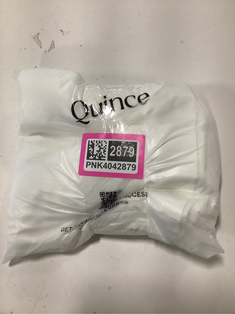 Condition photo showing New/Like New for Bamboo Fitted Sheet Set, White, Queen