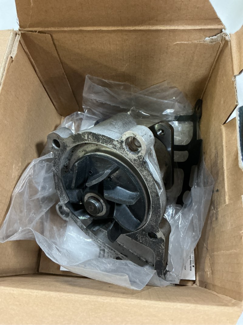 Condition photo showing Good Condition for gates 42180 premium engine water pump