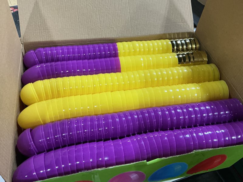 Condition photo showing New/Like New for [6 surprise golden eggs] 300 pack 2.3 inch plastic easter eggs, empty easter eggs fillable, bright colors plastic eggs bulks for easter hunt, easter party favor, basket stuffers fillers