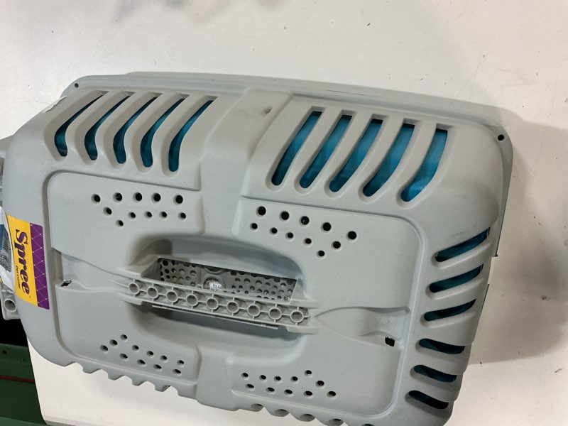 Condition photo showing As Is for mid-west metal products 19.1-ft l x 12.5-ft w x 13-ft h dog/cat carrier