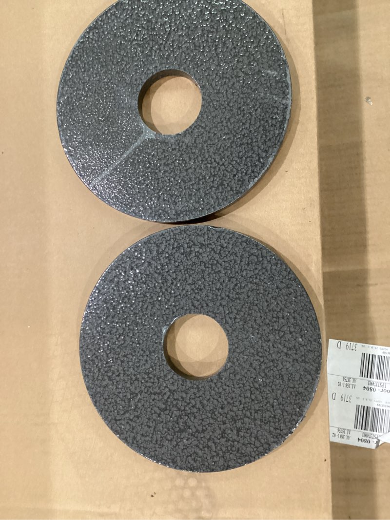 Condition photo showing Good Condition for 5lb plates 