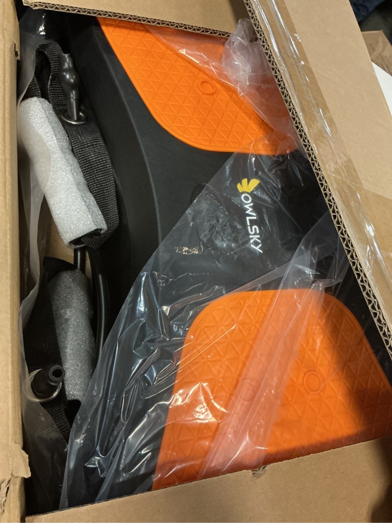 Condition photo showing Good Condition for owlsky balance board,with resistance bands