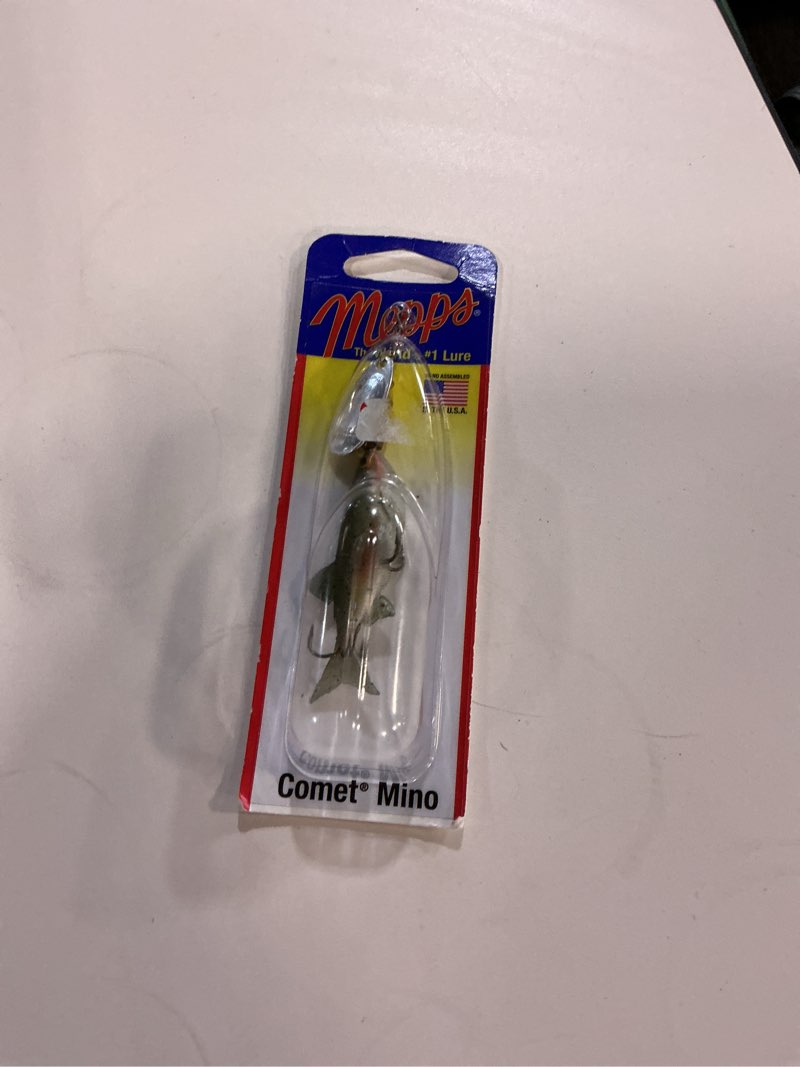 Condition photo showing New/Like New for mepps comet rainbow trout mino inline spinner  1/4 oz  silver blade