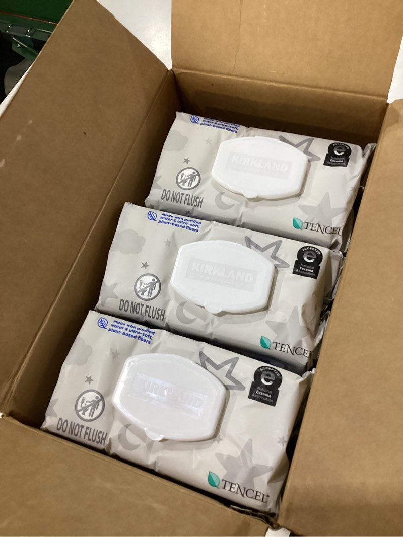 Condition photo showing New/Like New for kirkland signature baby wipes fragrance free, 900 count