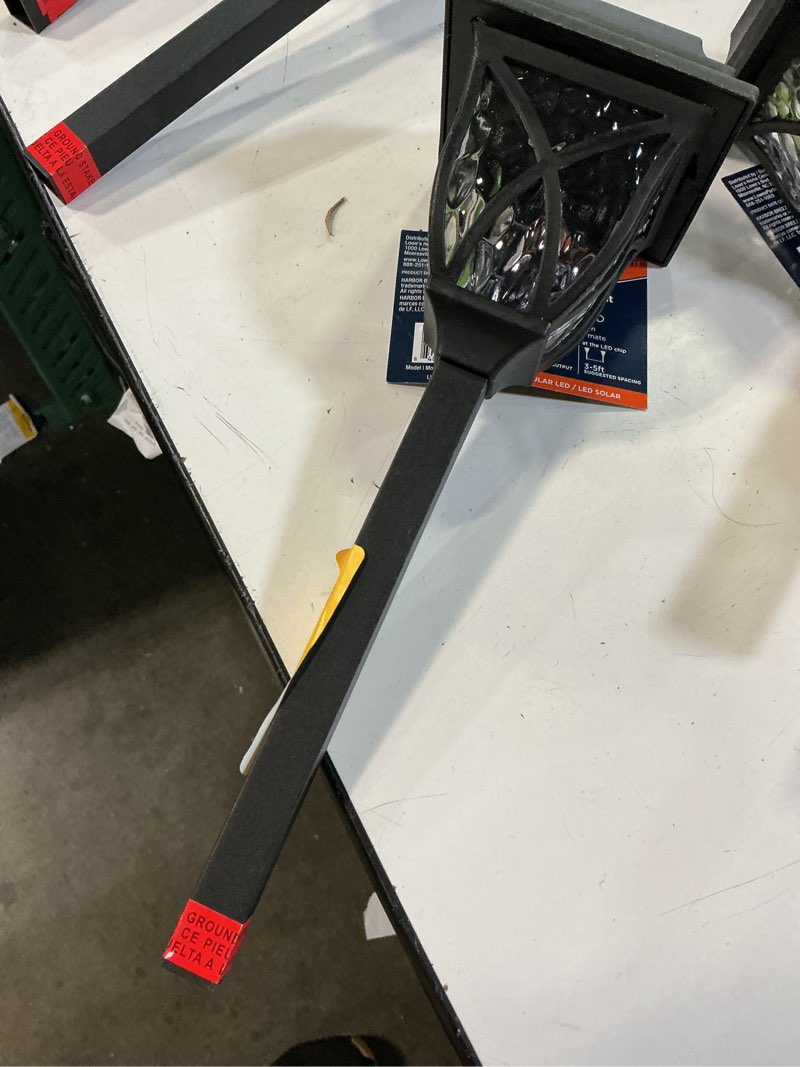 Condition photo showing New/Like New for portfolio 5lm solar square path light