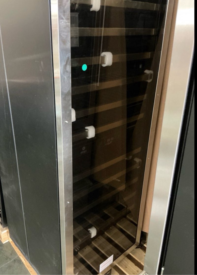 Condition photo showing Good Condition for Vinotemp Commercial Grade 155 Bottle Capacity Wine Cooler with Glass Door, in Stainless Steel