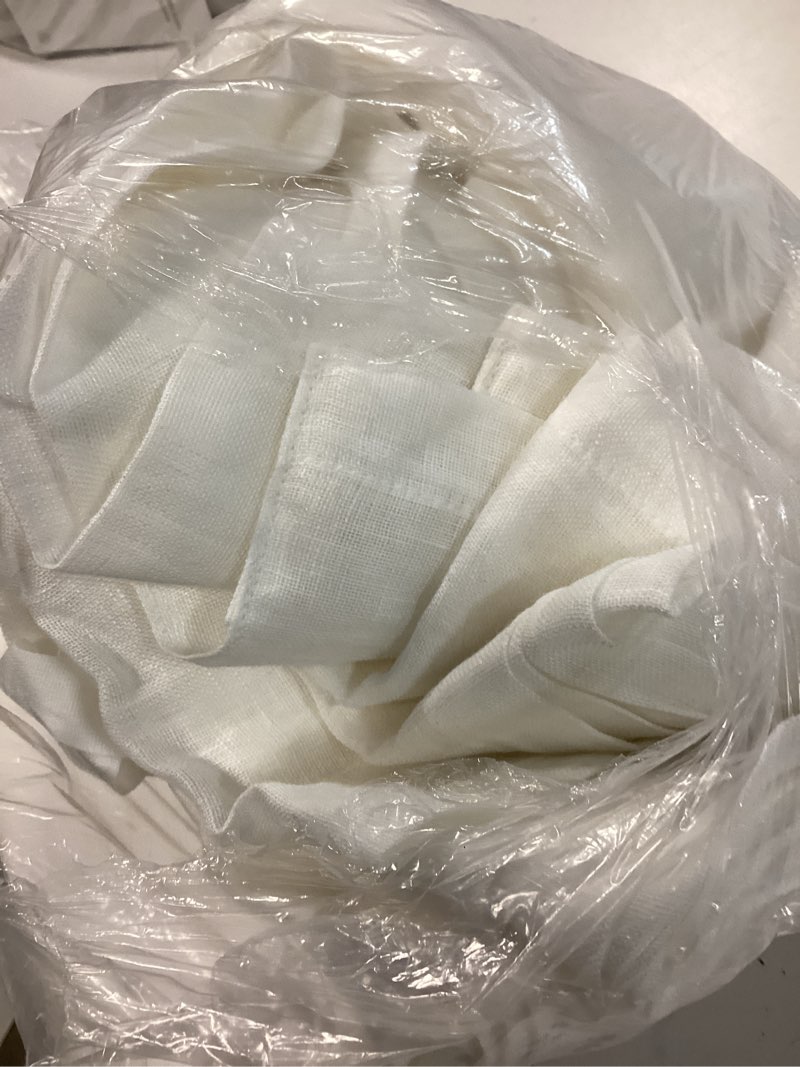 Condition photo showing Good Condition for european linen curtain