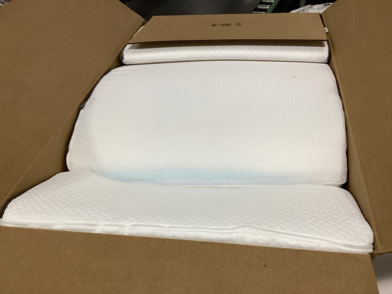 Condition photo showing New/Like New for 5pcs wedge pillow set for after surgery, orthopedic bed wedge pillow set for post surgery, acid reflux relief, sleeping, back pain relief, adjustable back pillow for bed sitting up, white/grey