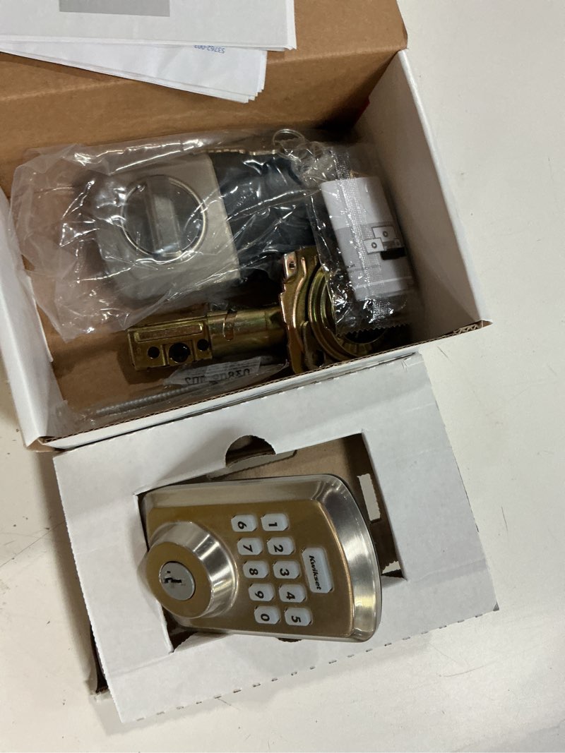Condition photo showing Good Condition for kwikset smartcode satin nickel zinc electronic deadbolt