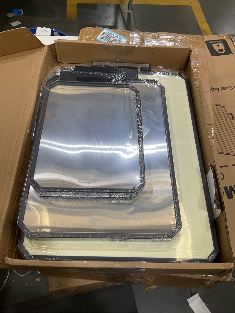 Condition photo showing Good Condition for extra large cutting board,double sided stainless steel cutting boards set for kitchen,stainless steel/wheat straw pp cutting board for meat,dishwasher safe [20 * 13.8+16 * 11+12 * 8.3 inch]