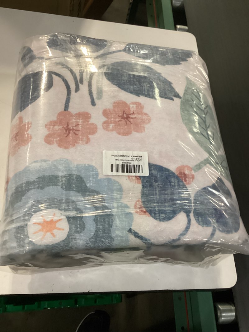 Condition photo showing New/Like New for yihouse 8x10 pink area rug, washable bedroom rug floral non slip soft, large colorful flower carpet for nursery dorm kids room playroom girls room pink,8'x10' pink 8' x 10' (rectangular)