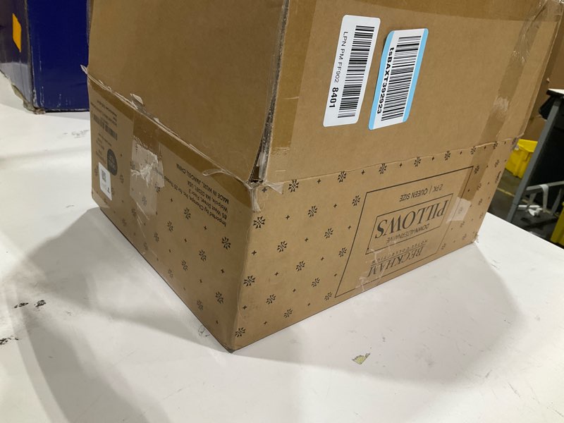 Condition photo showing Good Condition for Beckham Hotel Collection Bed Pillows Standard/Queen Size Set of 2 - Original Soft Down Alternative Pillow for Sleeping - Soft Support for Back, Stomach or Side Sleepers Queen / Standard White