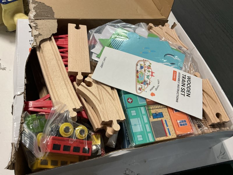 Condition photo showing Good Condition for Tiny Land 110PCS Wooden Train Set – Toy Train with Tracks for Kids Ages 3-7, Compatible with Major Brands, Ideal Railway Playset for Boys and Girls, Great Birthday