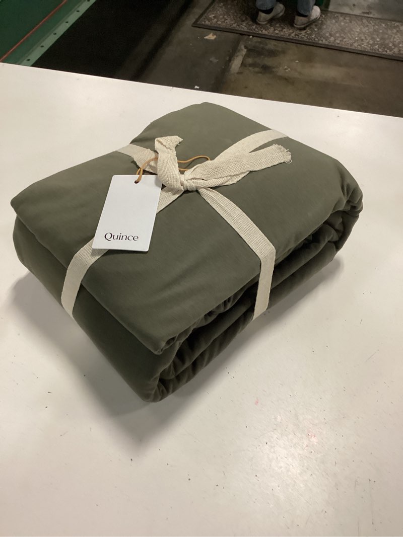 Condition photo showing New/Like New for organic jersey sheet set, twin, dusty olive