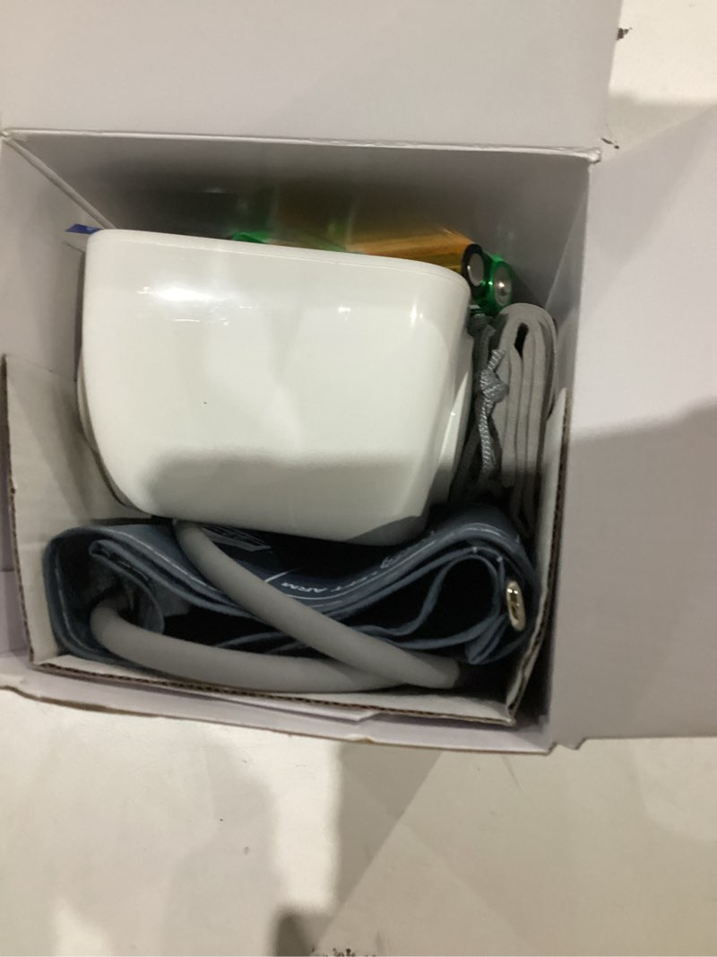 Condition photo showing Good Condition for runstar upper arm blood pressure monitor with wide range cuff (8.6'' -16.5'') for home use fsa&hsa eligible, automatic digital bp machine with storage bag, 2x99 reading memory